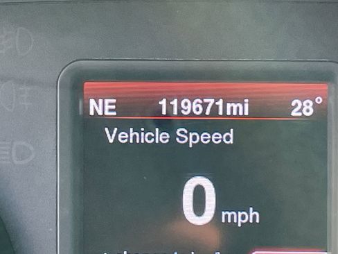 Used 2014 Dodge Charger SXT Plus image 31