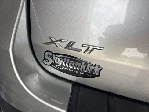 Used 2020 Ford Explorer XLT AWD/4WD image 24