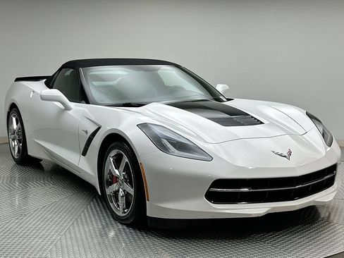 Used 2014 Chevrolet Corvette Stingray Convertible w/ 2LT Preferred Equipment Group RWD image 15