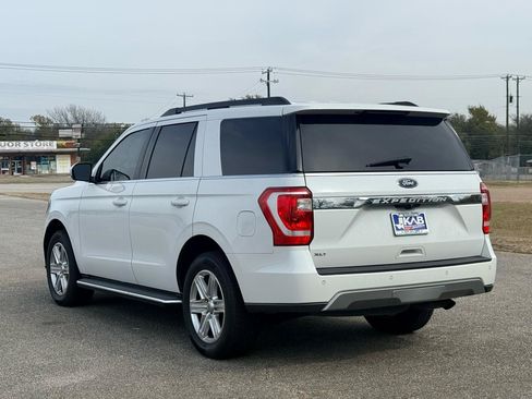 Used 2020 Ford Expedition XLT w/ Equipment Group 202A RWD image 5