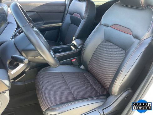 Certified 2025 Nissan Kicks SR image 21