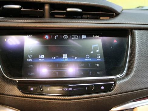 Used 2017 Cadillac XT5 Luxury w/ Driver Awareness Package FWD image 28