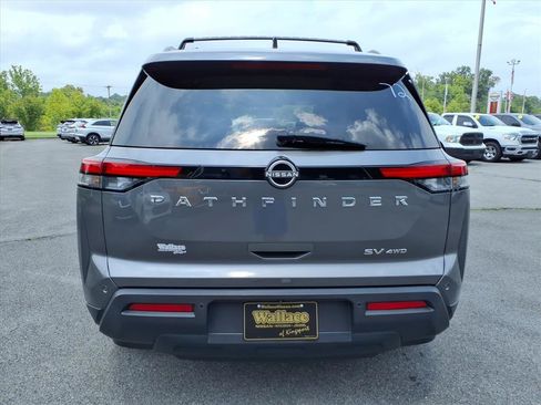 Used 2022 Nissan Pathfinder SV AWD/4WD image 6