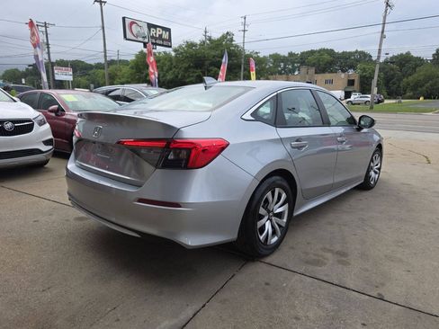 Used 2023 Honda Civic LX image 7