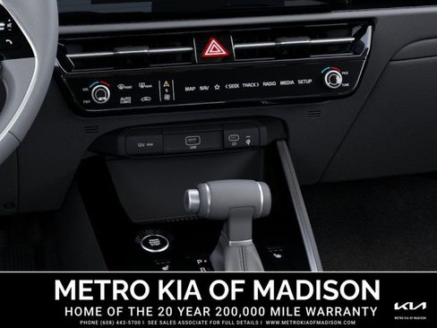 New 2026 Kia Niro EX image 23