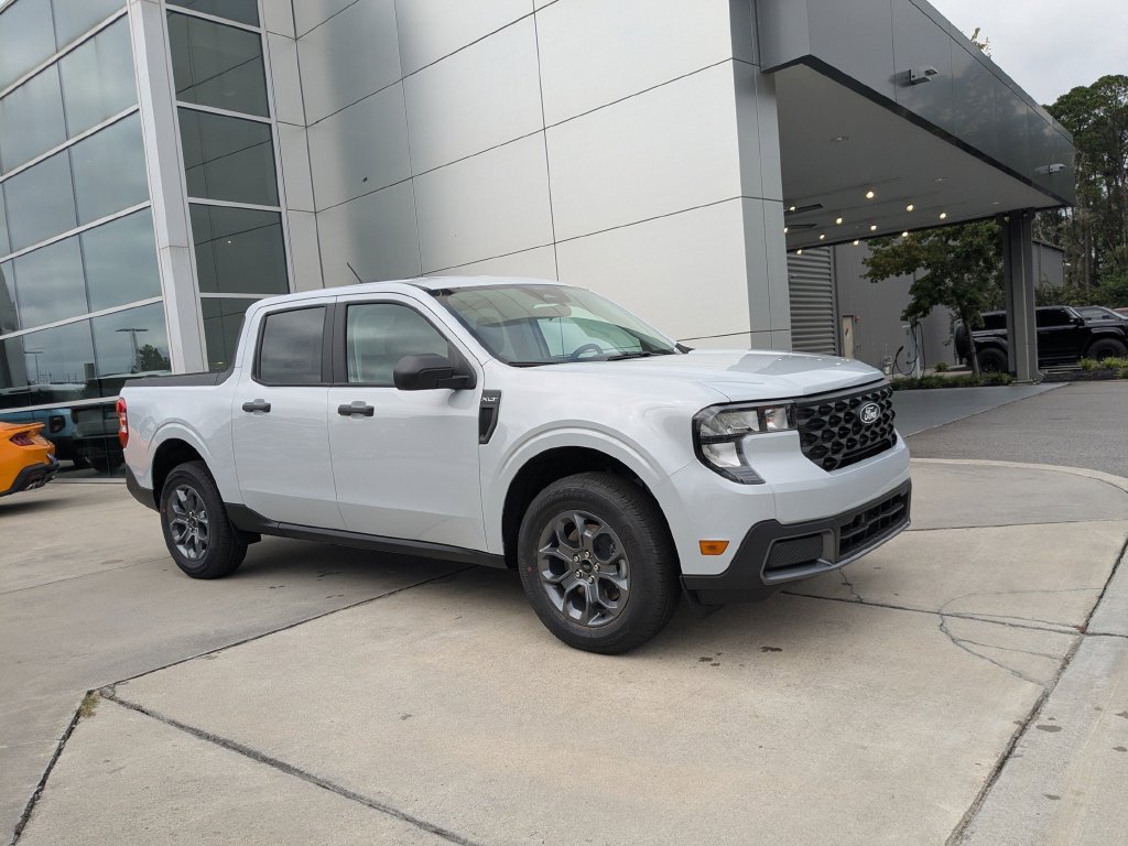 New 2026 Ford Maverick XLT FWD image 2