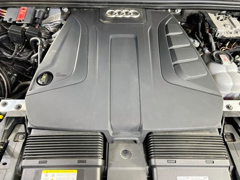 Used 2022 Audi Q7 2.0T Premium Plus w/ Premium Plus Package AWD/4WD image 30