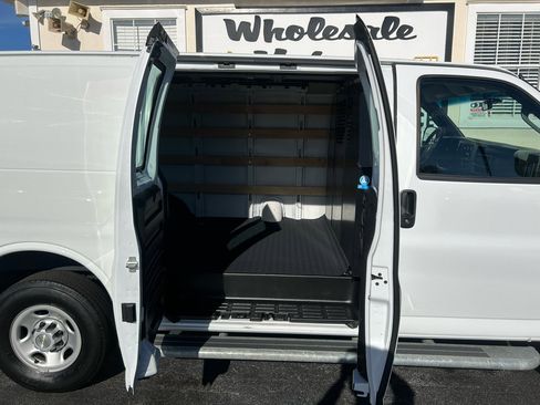 Used 2024 Chevrolet Express 2500 w/ Driver Convenience Package image 24