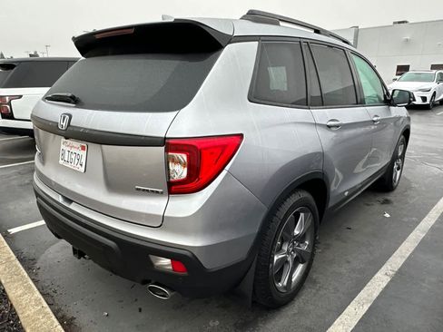 Used 2019 Honda Passport Touring image 2