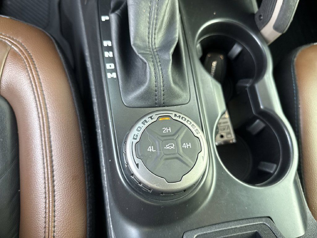 Used 2024 Ford Bronco Outer Banks AWD/4WD image 30