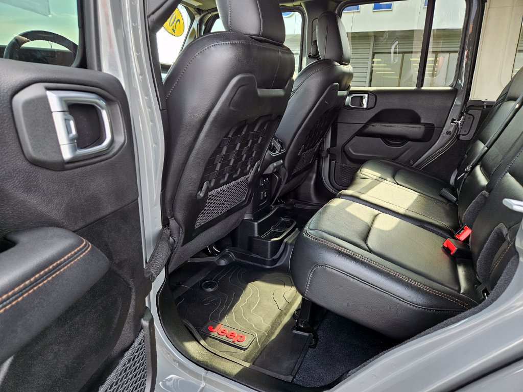 Used 2023 Jeep Wrangler Unlimited Rubicon 392 w/ Xtreme Recon 35" Tire Package AWD/4WD image 19