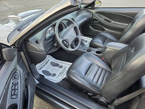 Used 2002 Ford Mustang GT image 44
