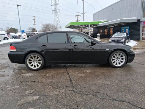 Used 2004 BMW 745Li image 4