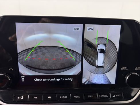 Used 2021 Nissan Rogue Platinum image 22