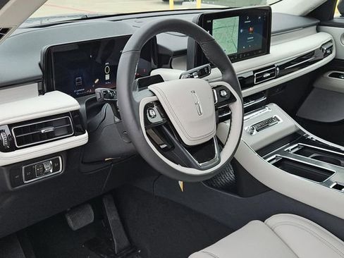 New 2026 Lincoln Aviator Reserve image 19