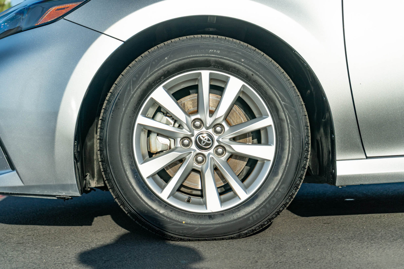 Certified 2025 Toyota Camry LE FWD image 5