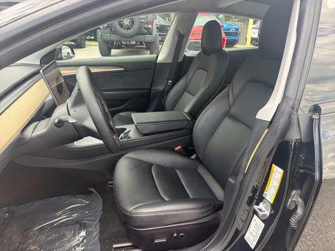 Used 2022 Tesla Model 3 Standard Range RWD image 11