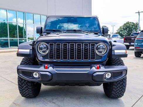 Used 2026 Jeep Gladiator Rubicon AWD/4WD image 3