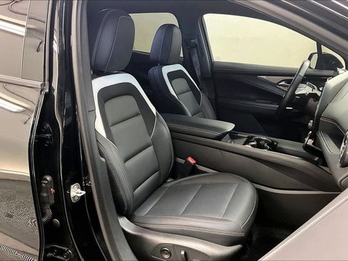 Used 2024 Chevrolet Blazer EV LT AWD/4WD image 6