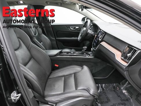 Used 2019 Volvo S60 T6 Inscription image 25