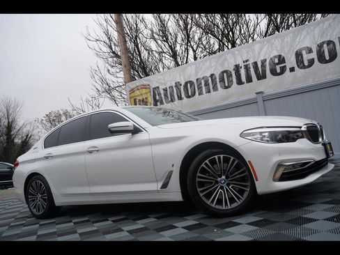 Used 2018 BMW 530e xDrive image 1