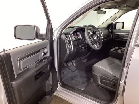Used 2024 RAM 1500 Classic SLT AWD/4WD image 10