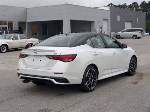 New 2025 Nissan Sentra SR w/ SR Premium Package image 3