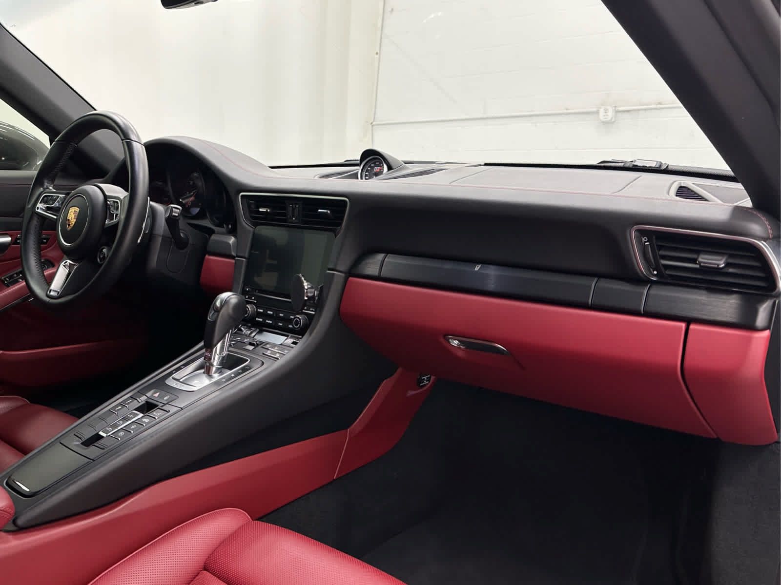 Used 2019 Porsche 911 Carrera GTS RWD image 22