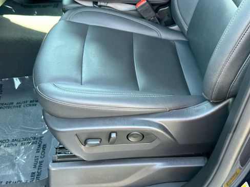 Used 2025 GMC Sierra 1500 SLT RWD image 18
