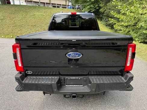 Used 2024 Ford F250 Lariat w/ Sport Appearance Package AWD/4WD image 7