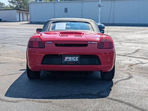 Used 2002 Toyota MR2 RWD image 8