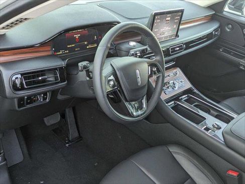 New 2024 Lincoln Aviator Reserve image 7