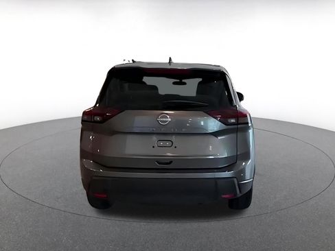 Used 2025 Nissan Rogue SV FWD image 11
