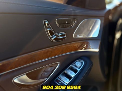 Used 2017 Mercedes-Benz S 550 Sedan image 20