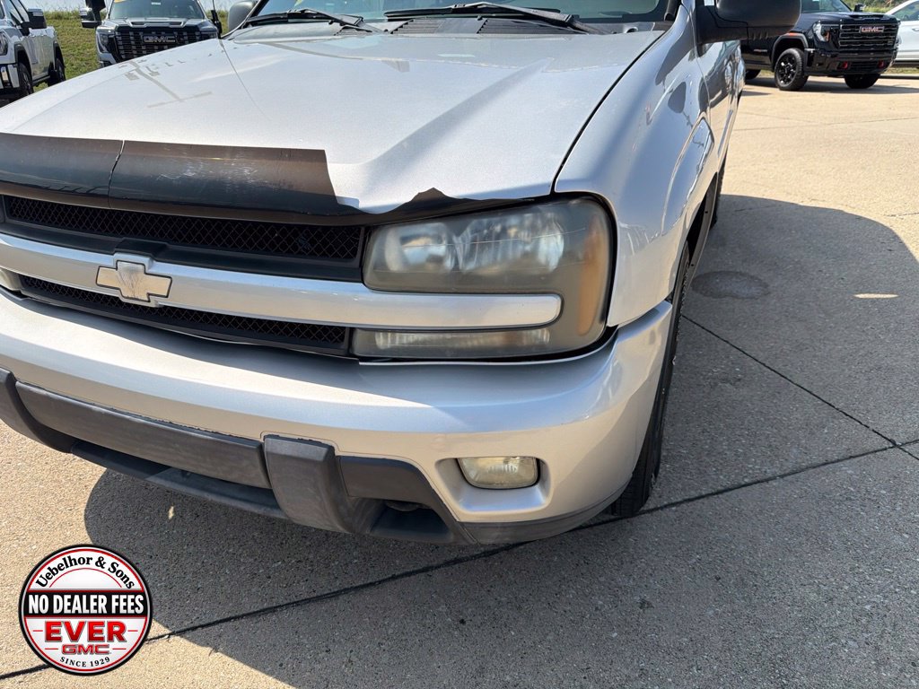 Used 2004 Chevrolet TrailBlazer LT w/ LT Preferred Equipment Group AWD/4WD image 13