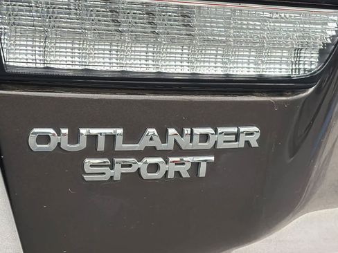 Used 2024 Mitsubishi Outlander Sport SE image 12