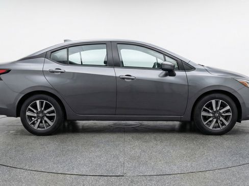 Used 2025 Nissan Versa SV FWD image 11
