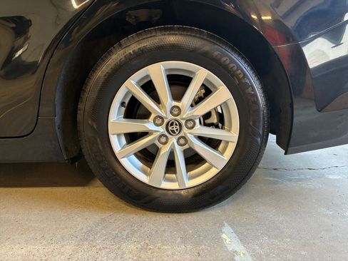 Used 2025 Toyota Camry LE FWD image 30