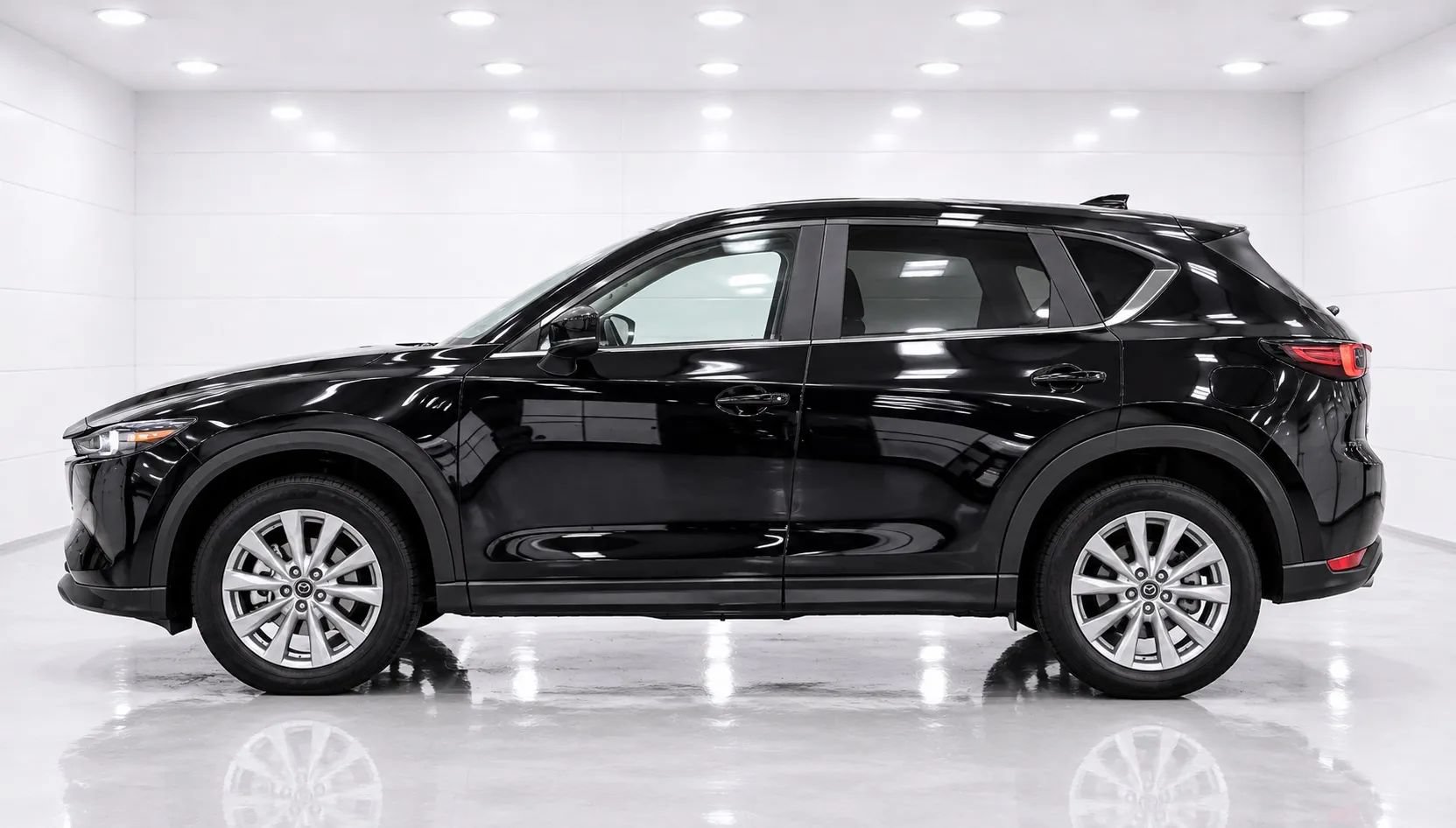 Used 2025 MAZDA CX-5 AWD 2.5 S w/ Preferred Package image 2