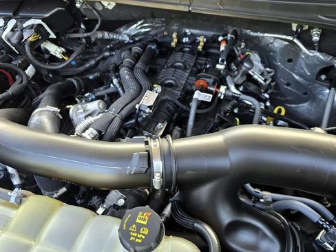 Used 2023 Ford Expedition Limited RWD image 11