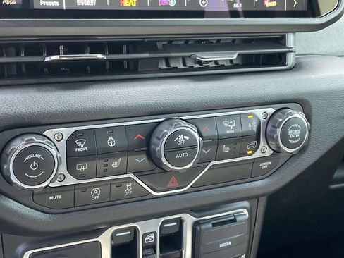 New 2025 Jeep Wrangler Unlimited Sport AWD/4WD image 35