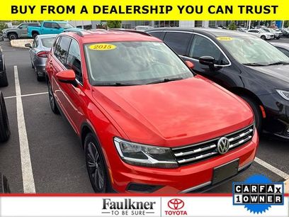 Used 2018 Volkswagen Tiguan SE w/ 18" Alloy Wheels Package