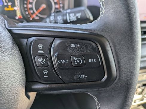 Used 2025 Jeep Wrangler Unlimited Rubicon image 16