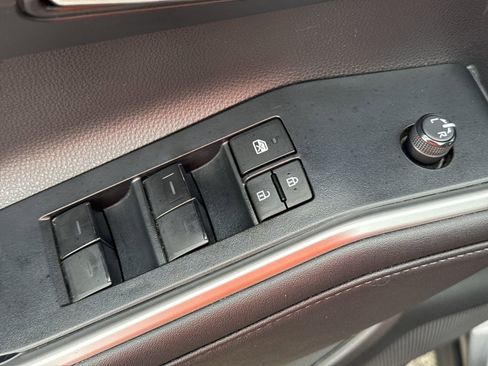 Used 2023 Toyota Highlander XSE FWD image 15