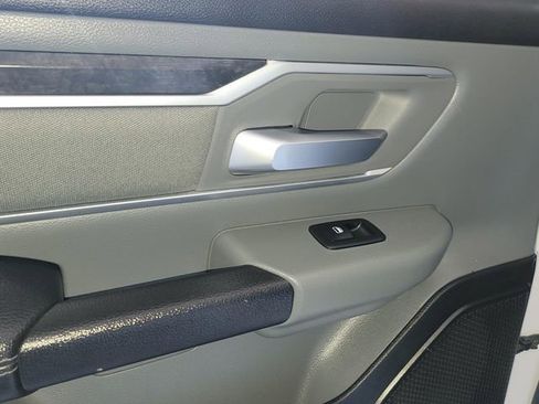 Used 2021 RAM 1500 Big Horn AWD/4WD image 9