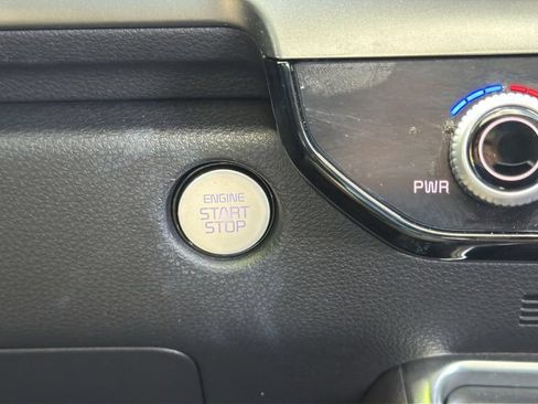 Used 2025 Kia Carnival SX Prestige FWD image 27