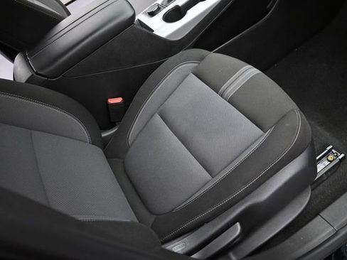 Used 2025 Chevrolet Blazer LT FWD image 35