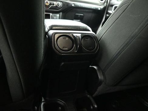 Used 2021 Jeep Wrangler Unlimited Sport AWD/4WD image 19