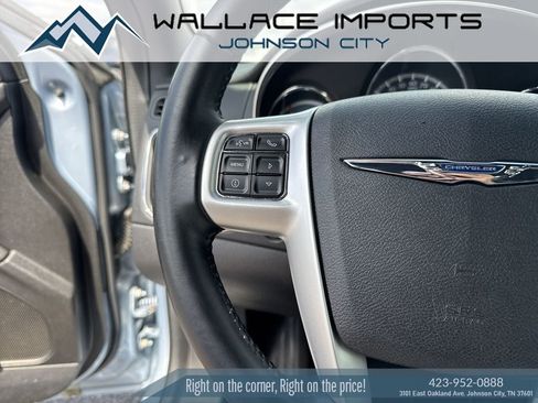 Used 2014 Chrysler 200 Limited FWD image 26