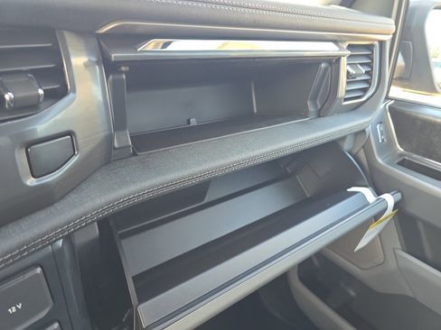 New 2025 Ford F150 Lightning Flash image 34